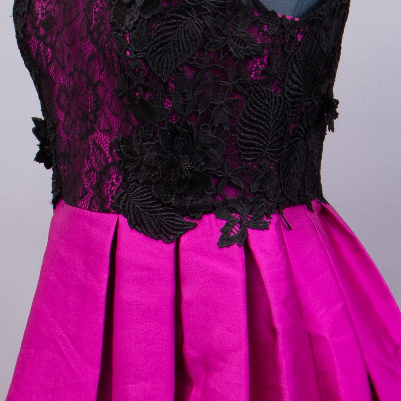 Bugambilia Negro con Rosa