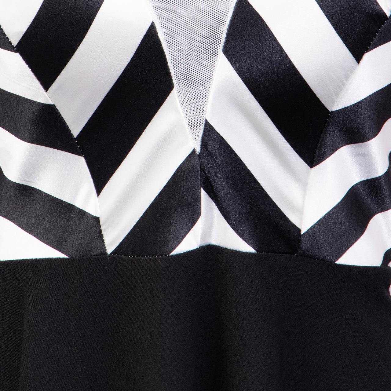 Emma Negro con Blanco